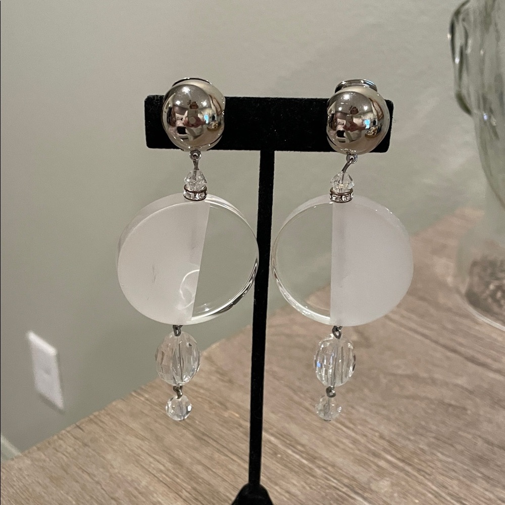 Vintage 90’s Modernist Frosted Clear Lucite Dangle Silver Clip On Earrings
